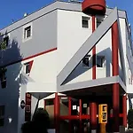 Welcomotel Hotel Les Mureaux
