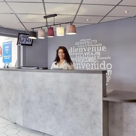 Welcomotel 2* Les Mureaux