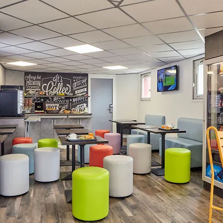 Welcomotel Les Mureaux Hotel 2*