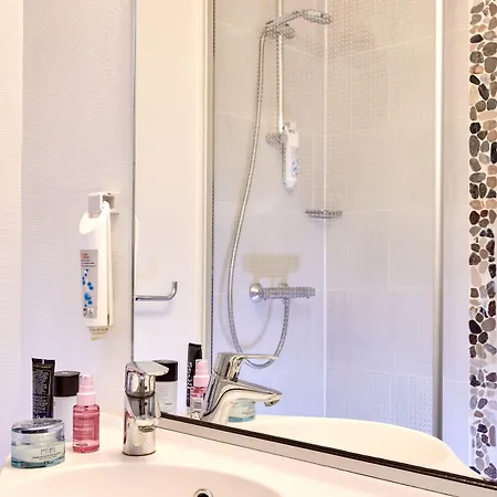 Welcomotel Les Mureaux Hotel