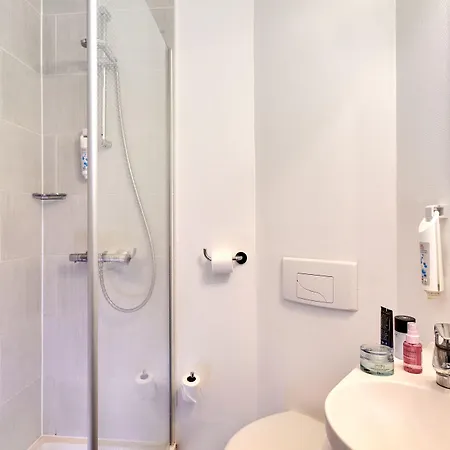 Hotel Welcomotel Les Mureaux