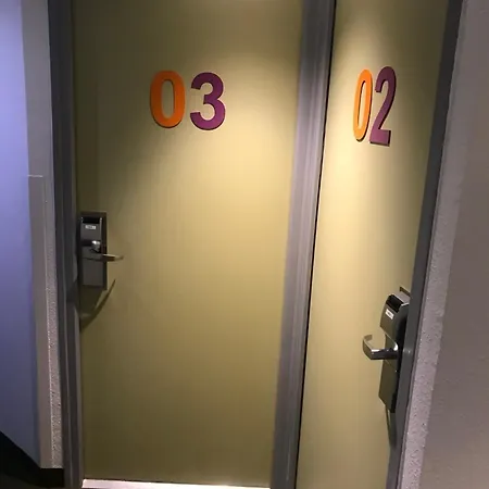 Hotel Welcomotel Les Mureaux 2*