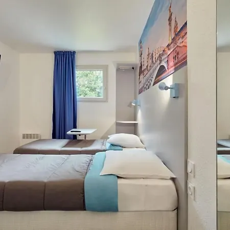 Welcomotel Les Mureaux 2* Les Mureaux