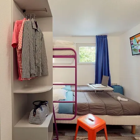 Hotel Welcomotel Les Mureaux 2*