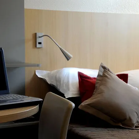 Welcomotel Les Mureaux Hotel