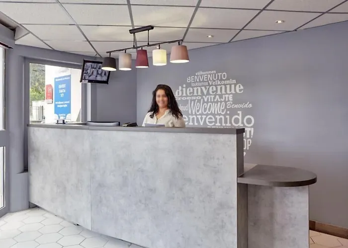 Welcomotel Les Mureaux 2* Les Mureaux