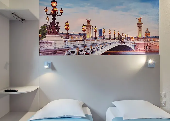 Welcomotel Les Mureaux 2* Les Mureaux