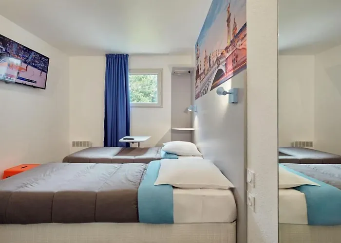 Welcomotel Les Mureaux 2* Les Mureaux